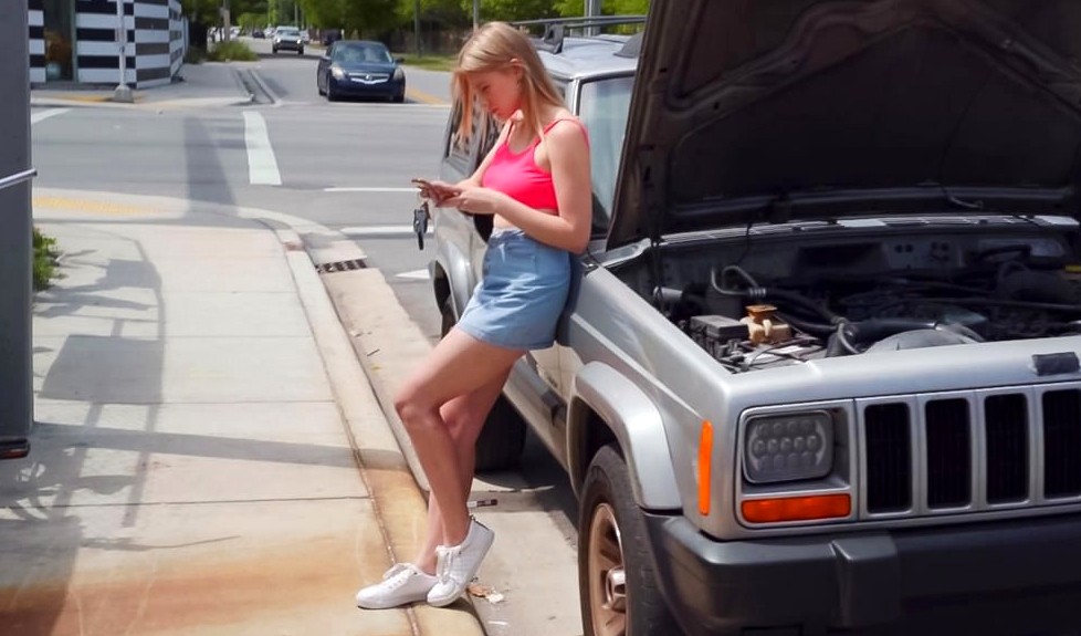 Helped a girl with a broken car and received great sex with a blowjob as a reward